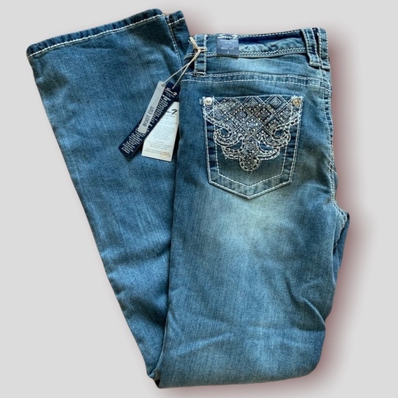 Seven7 Denim - SEVEN 7 size 8 Women’s Blue Bootcut Denim Jeans